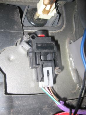 mazda 3 2014 manual key causes alarm to go off