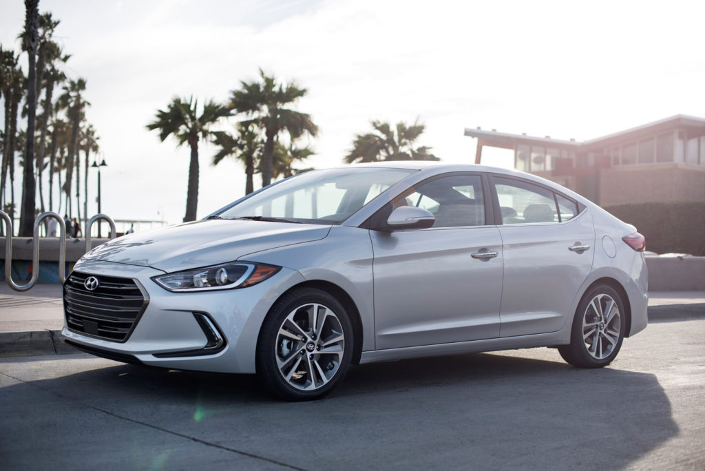 is there any hyundai elantra gls with manual gearbox