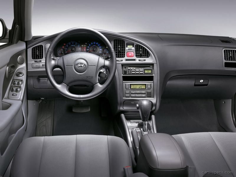 is there any hyundai elantra gls with manual gearbox